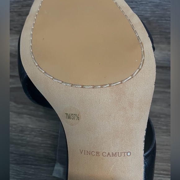Vince Camuto Sandals *Flaw - Picture 16 of 16